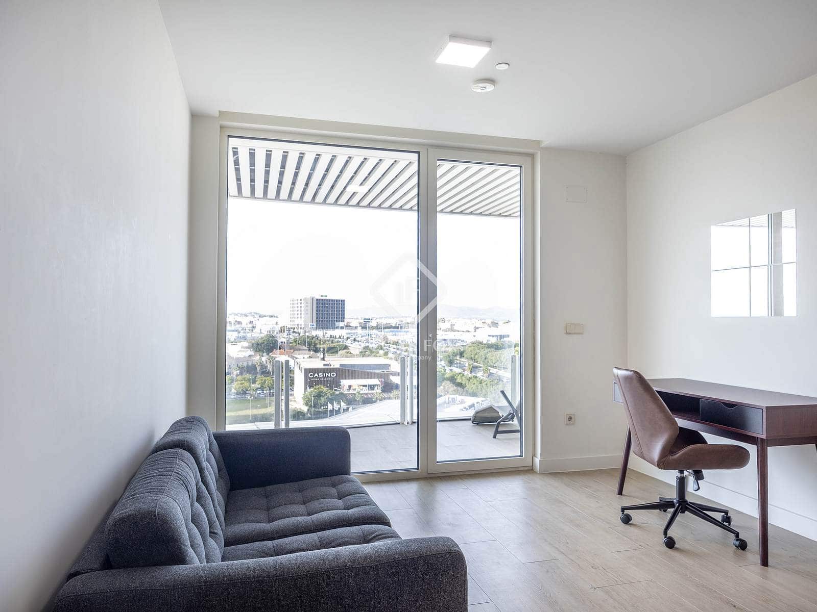 1 bedroom Apartment for sale in Valencia city with pool garage - € 430,000 (Ref: 9394398)