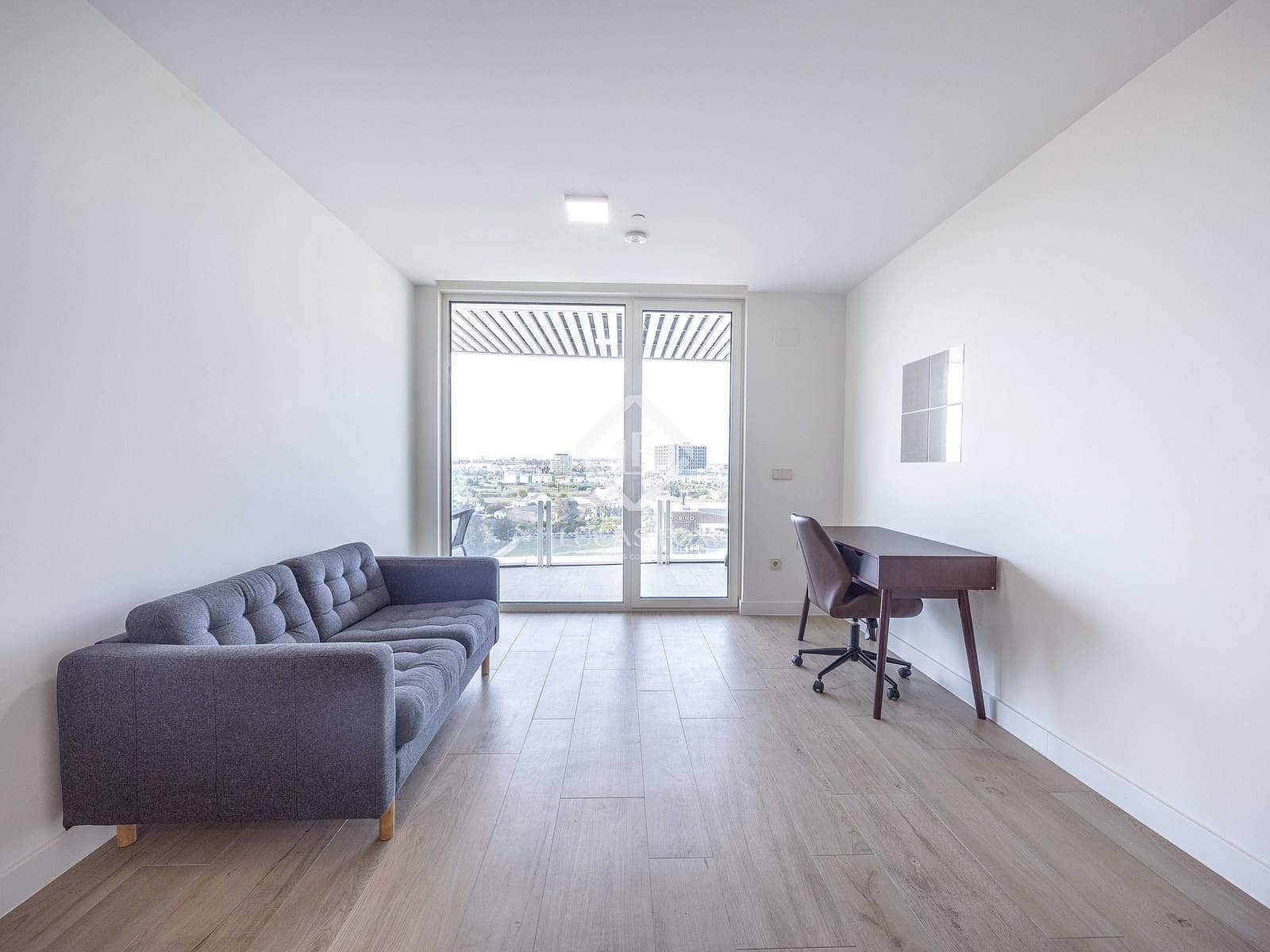 1 bedroom Apartment for sale in Valencia city with pool garage - € 430,000 (Ref: 9394398)