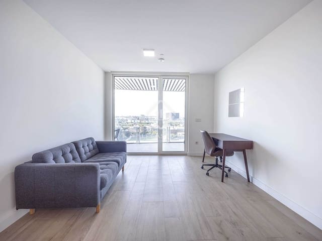 1 bedroom Apartment for sale in Valencia city with pool garage - € 430,000 (Ref: 9394398)