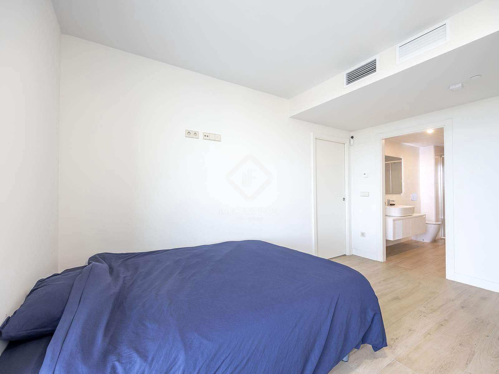 1 bedroom Apartment for sale in Valencia city with pool garage - € 430,000 (Ref: 9394398)