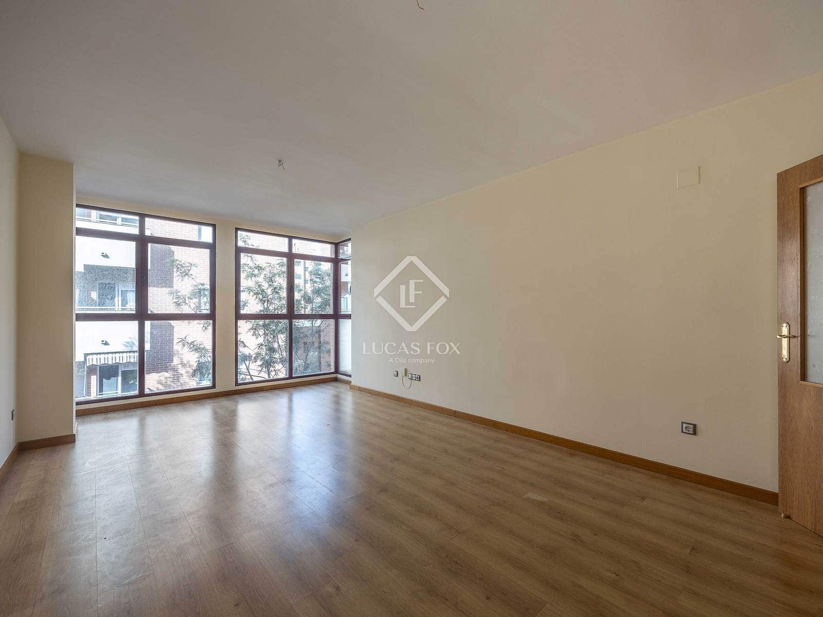 3 makuuhuone Huoneisto vuokrattavana paikassa Valencia kaupunki - 1 500 € (Ref: 9394399)