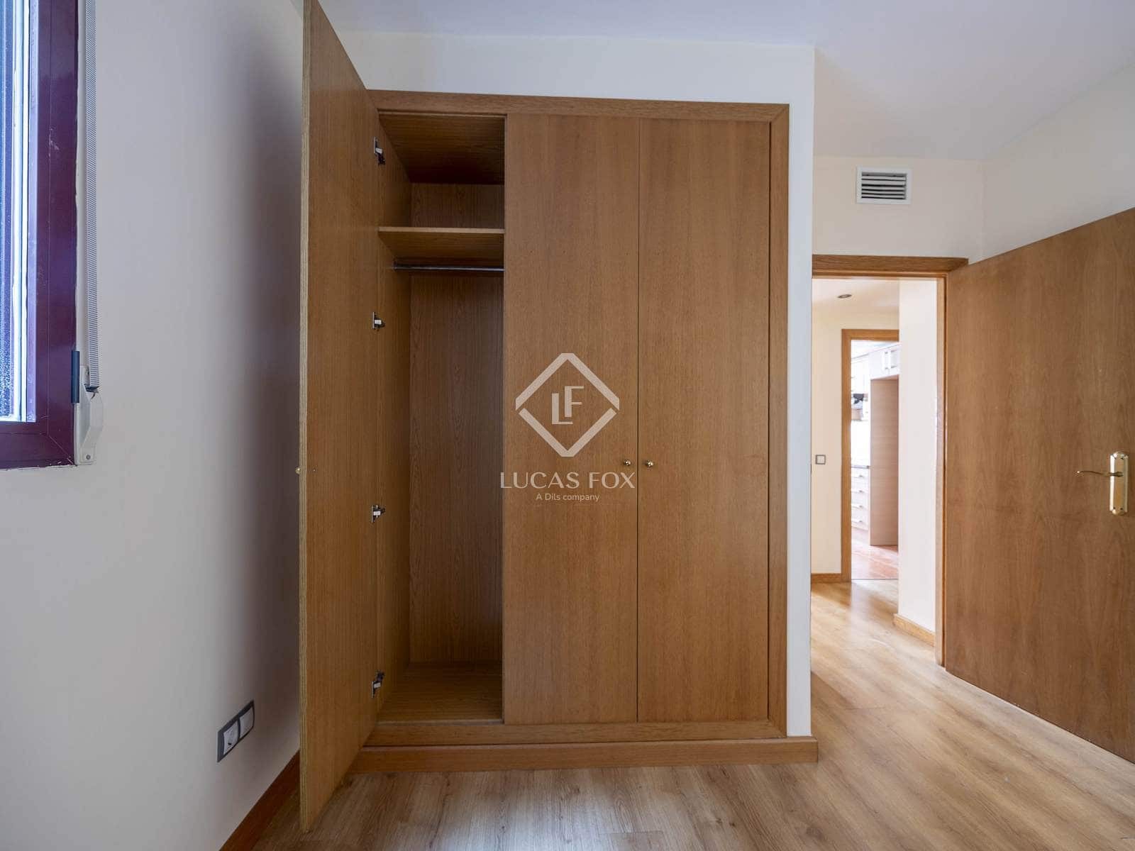 3 makuuhuone Huoneisto vuokrattavana paikassa Valencia kaupunki - 1 500 € (Ref: 9394399)