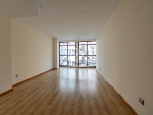 3 soverom Leilighet til leie i Valencia by - € 1 500 (Ref: 9394399)