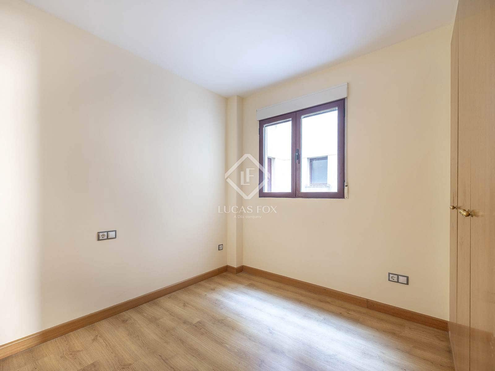 3 makuuhuone Huoneisto vuokrattavana paikassa Valencia kaupunki - 1 500 € (Ref: 9394399)