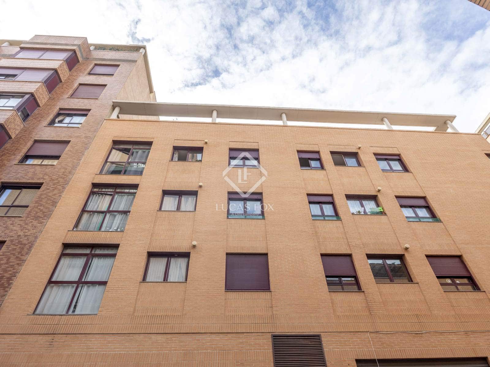 3 makuuhuone Huoneisto vuokrattavana paikassa Valencia kaupunki - 1 500 € (Ref: 9394399)