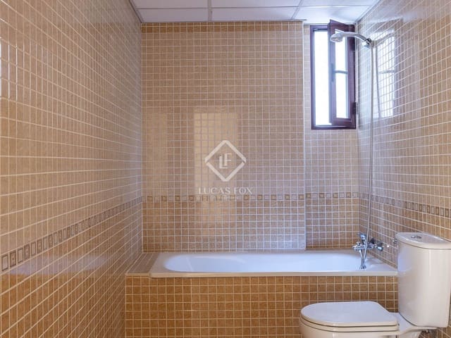 3 soverom Leilighet til leie i Valencia by - € 1 500 (Ref: 9394399)