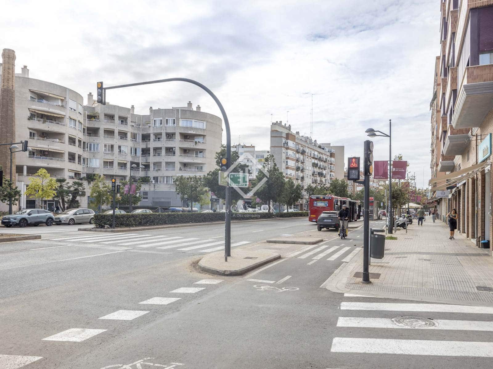 3 makuuhuone Huoneisto vuokrattavana paikassa Valencia kaupunki - 1 500 € (Ref: 9394399)