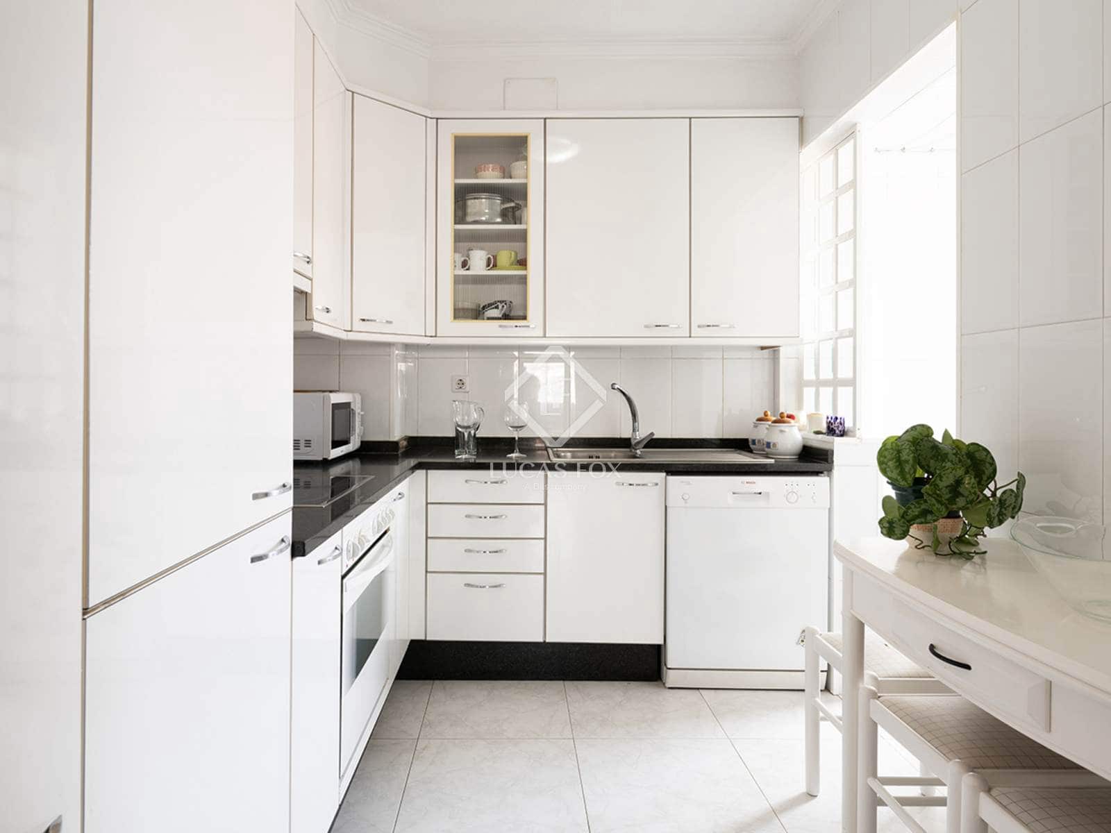 4 slaapkamer Appartement te koop in Vigo met garage - € 295.000 (Ref: 9394400)