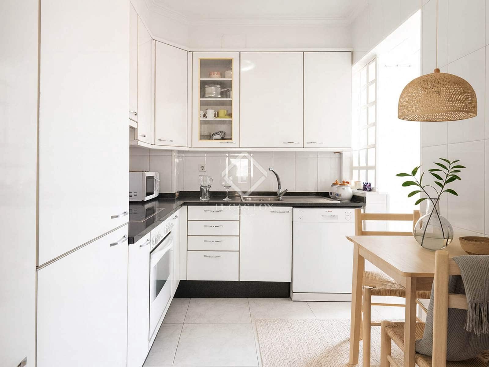 4 slaapkamer Appartement te koop in Vigo met garage - € 295.000 (Ref: 9394400)