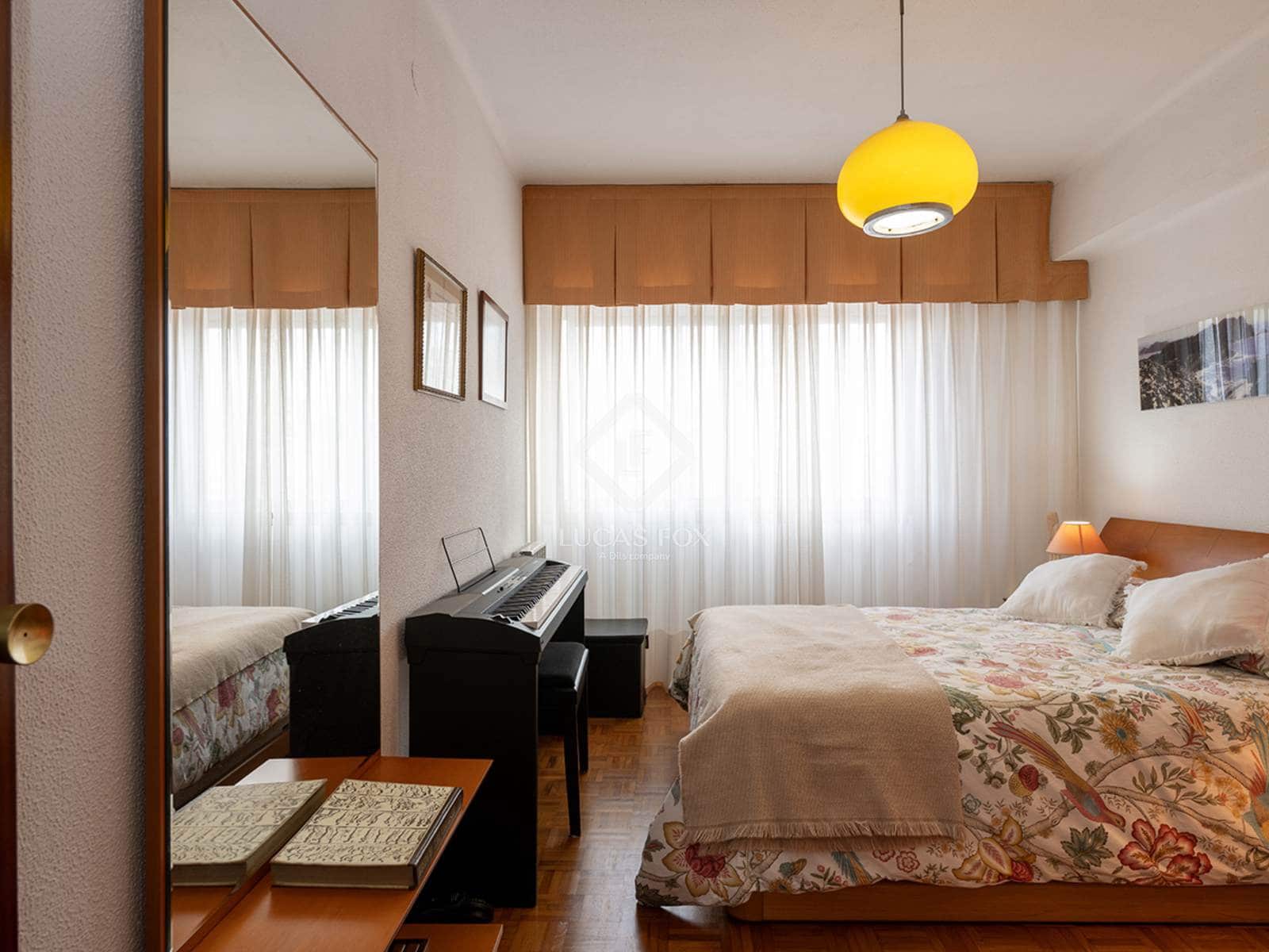 4 slaapkamer Appartement te koop in Vigo met garage - € 295.000 (Ref: 9394400)