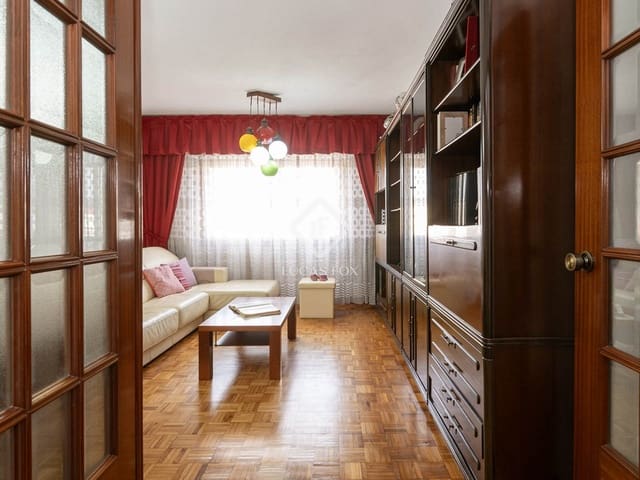 4 slaapkamer Appartement te koop in Vigo met garage - € 295.000 (Ref: 9394400)