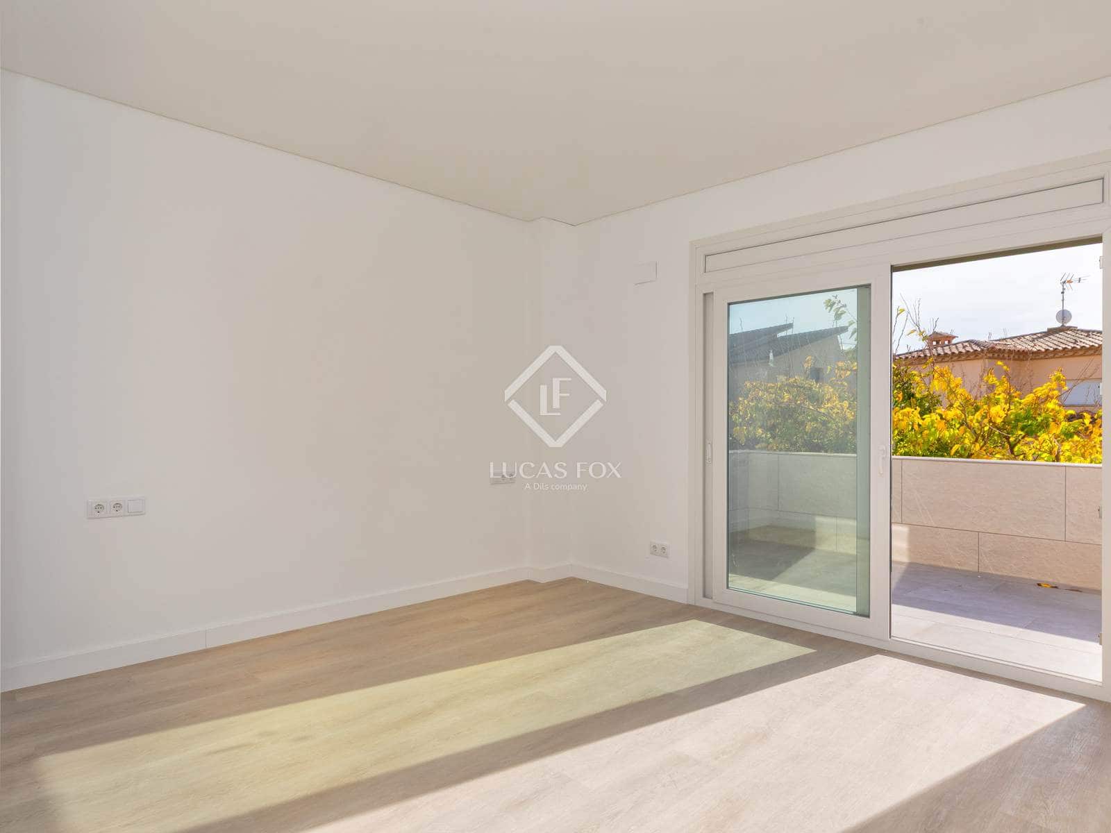 5 bedroom Villa for sale in Palamos with pool garage - € 1,850,000 (Ref: 9395284)