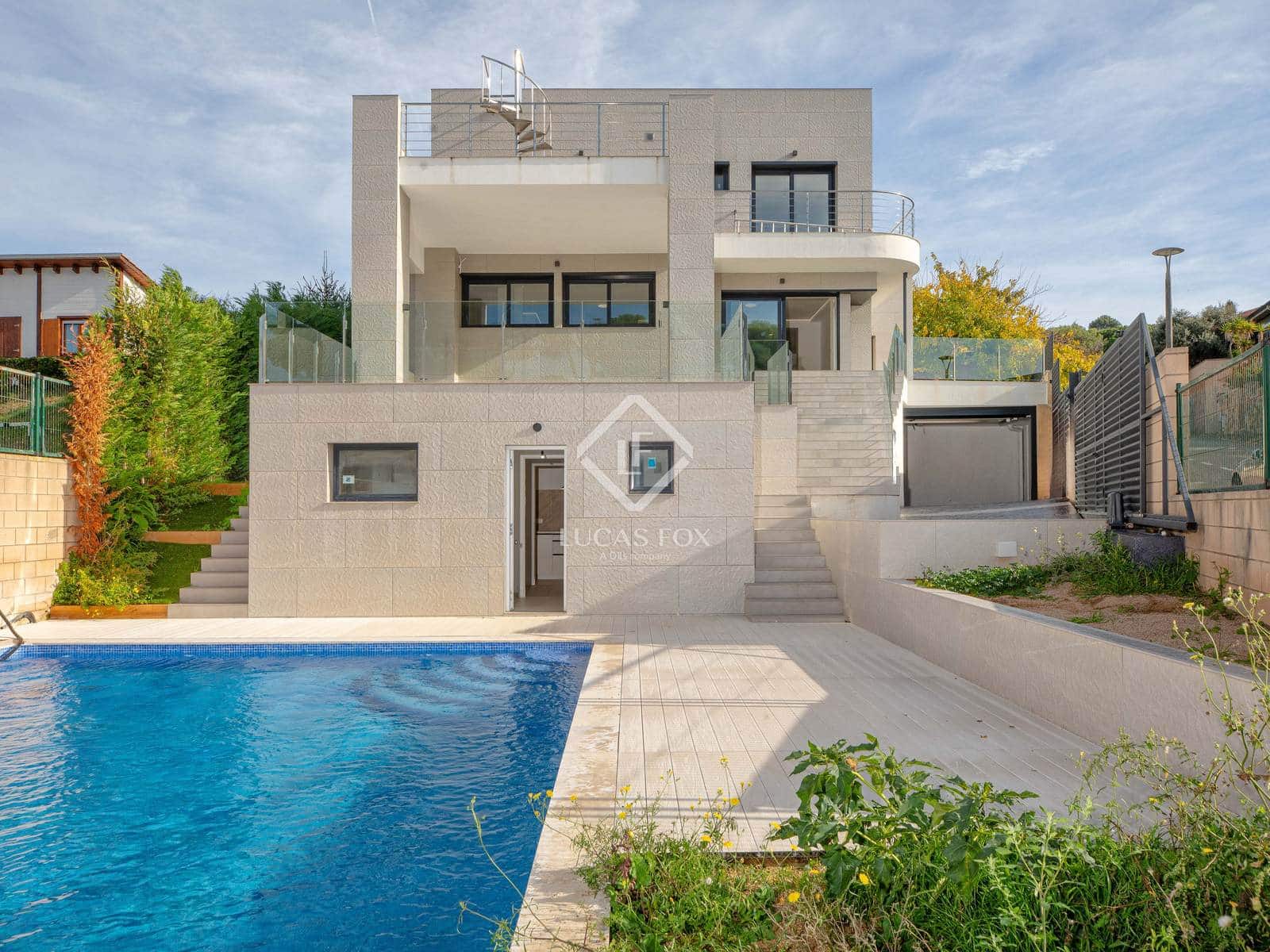 5 bedroom Villa for sale in Palamos with pool garage - € 1,850,000 (Ref: 9395284)