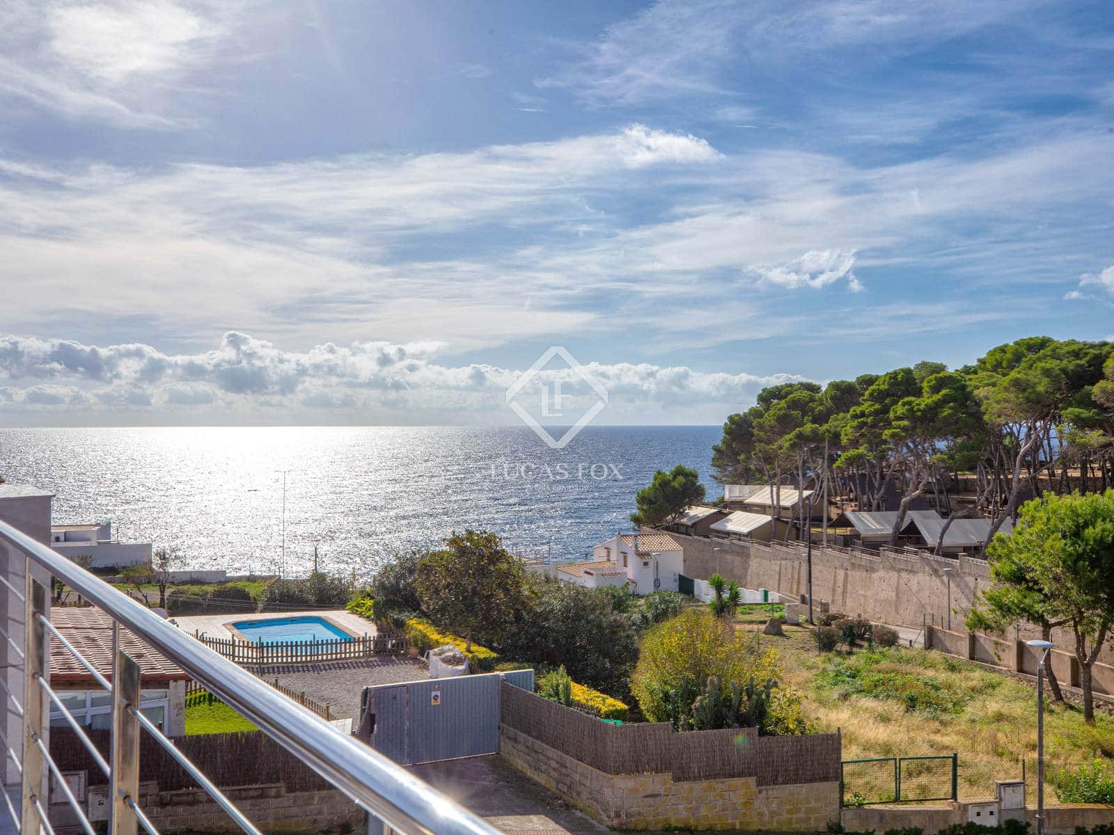 5 bedroom Villa for sale in Palamos with pool garage - € 1,850,000 (Ref: 9395284)