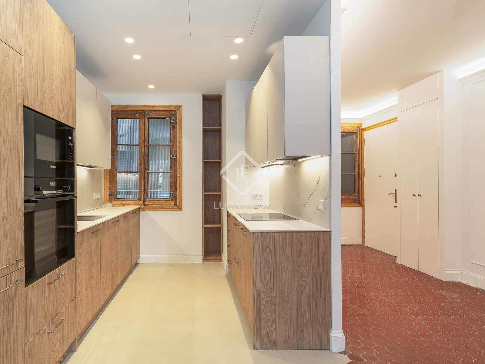 3 slaapkamer Appartement te koop in Barcelona stad - € 1.090.000 (Ref: 9395286)