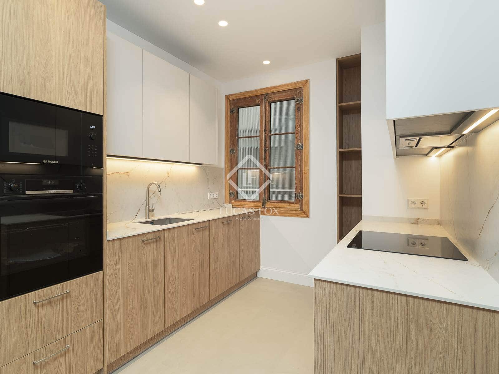 3 slaapkamer Appartement te koop in Barcelona stad - € 1.090.000 (Ref: 9395286)