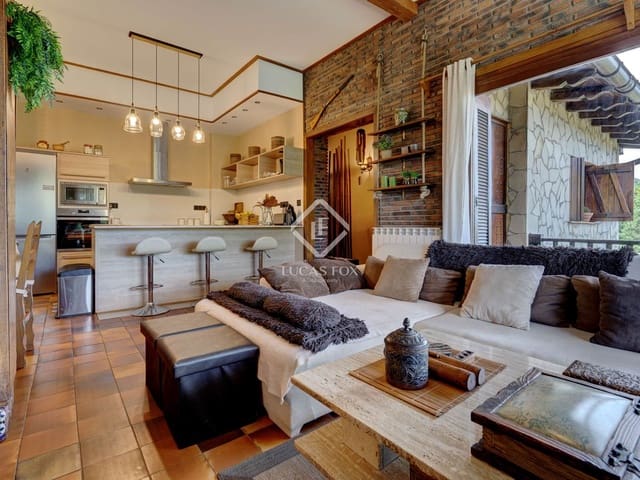 6 slaapkamer Villa te koop in Hondarribia met zwembad garage - € 1.490.000 (Ref: 9396814)