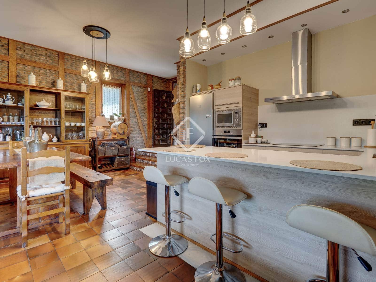 6 makuuhuone Huvila myytävänä paikassa Hondarribia mukana uima-altaan 
autotalli - 1 490 000 € (Ref: 9396814)