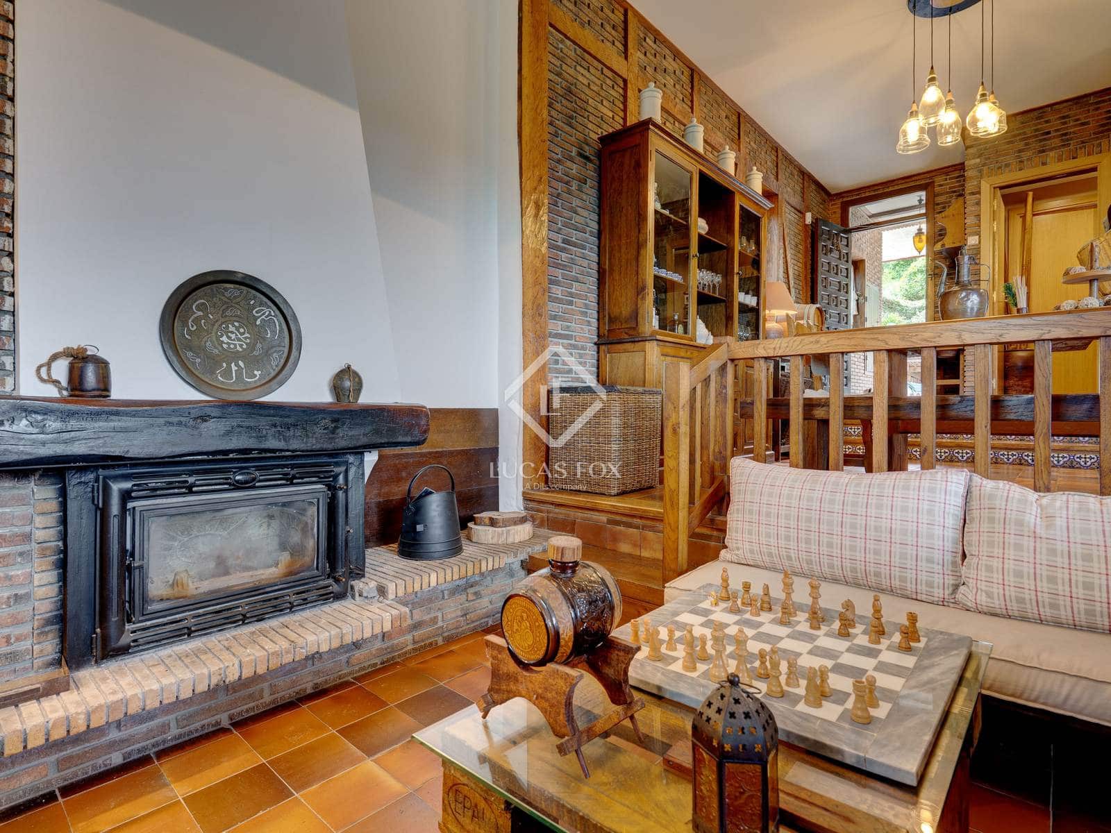 6 makuuhuone Huvila myytävänä paikassa Hondarribia mukana uima-altaan 
autotalli - 1 490 000 € (Ref: 9396814)