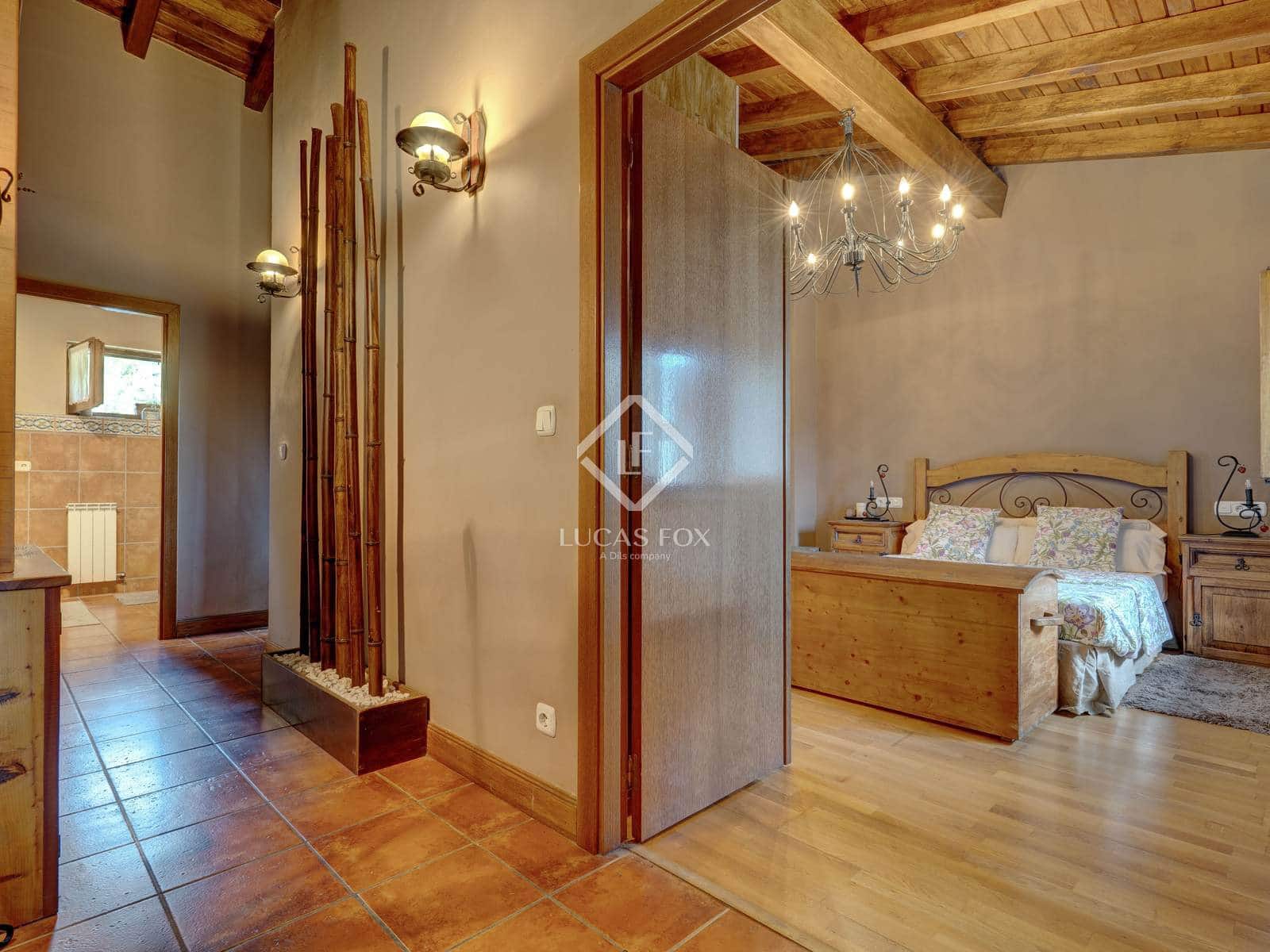 6 makuuhuone Huvila myytävänä paikassa Hondarribia mukana uima-altaan 
autotalli - 1 490 000 € (Ref: 9396814)