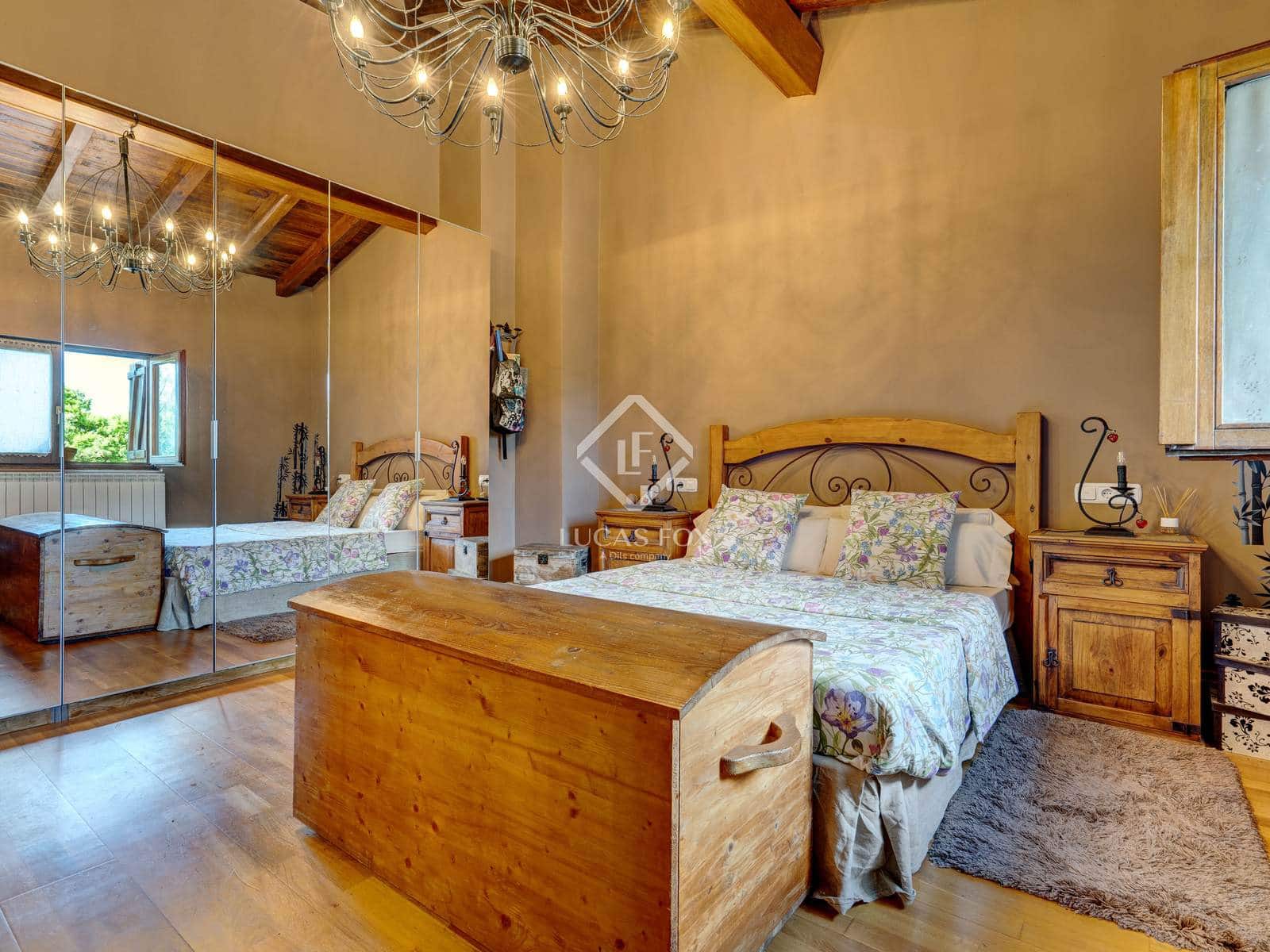 6 makuuhuone Huvila myytävänä paikassa Hondarribia mukana uima-altaan 
autotalli - 1 490 000 € (Ref: 9396814)