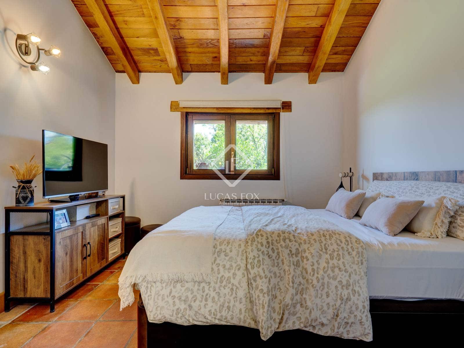 6 makuuhuone Huvila myytävänä paikassa Hondarribia mukana uima-altaan 
autotalli - 1 490 000 € (Ref: 9396814)