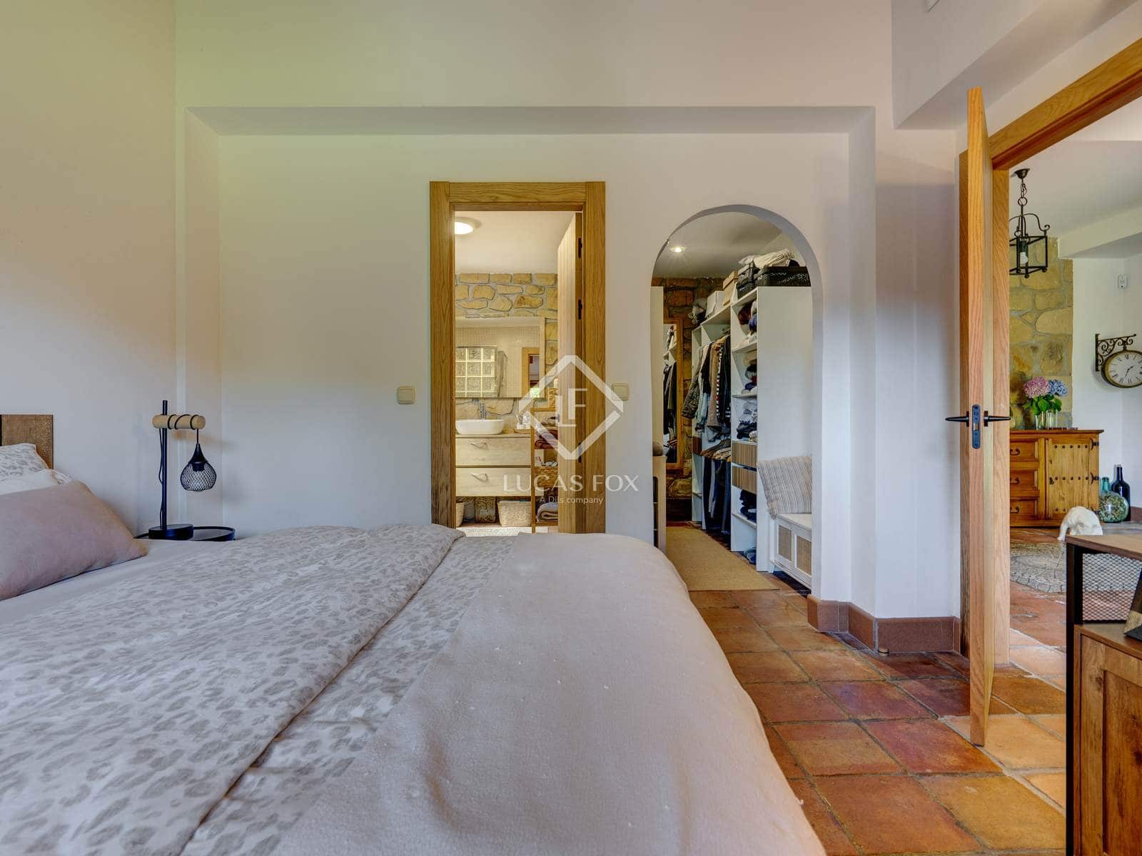 6 makuuhuone Huvila myytävänä paikassa Hondarribia mukana uima-altaan 
autotalli - 1 490 000 € (Ref: 9396814)