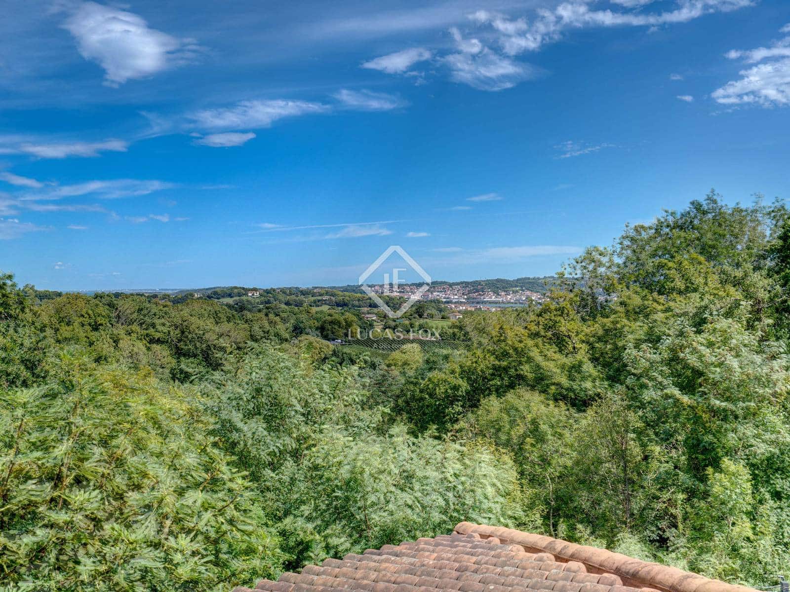 6 makuuhuone Huvila myytävänä paikassa Hondarribia mukana uima-altaan 
autotalli - 1 490 000 € (Ref: 9396814)