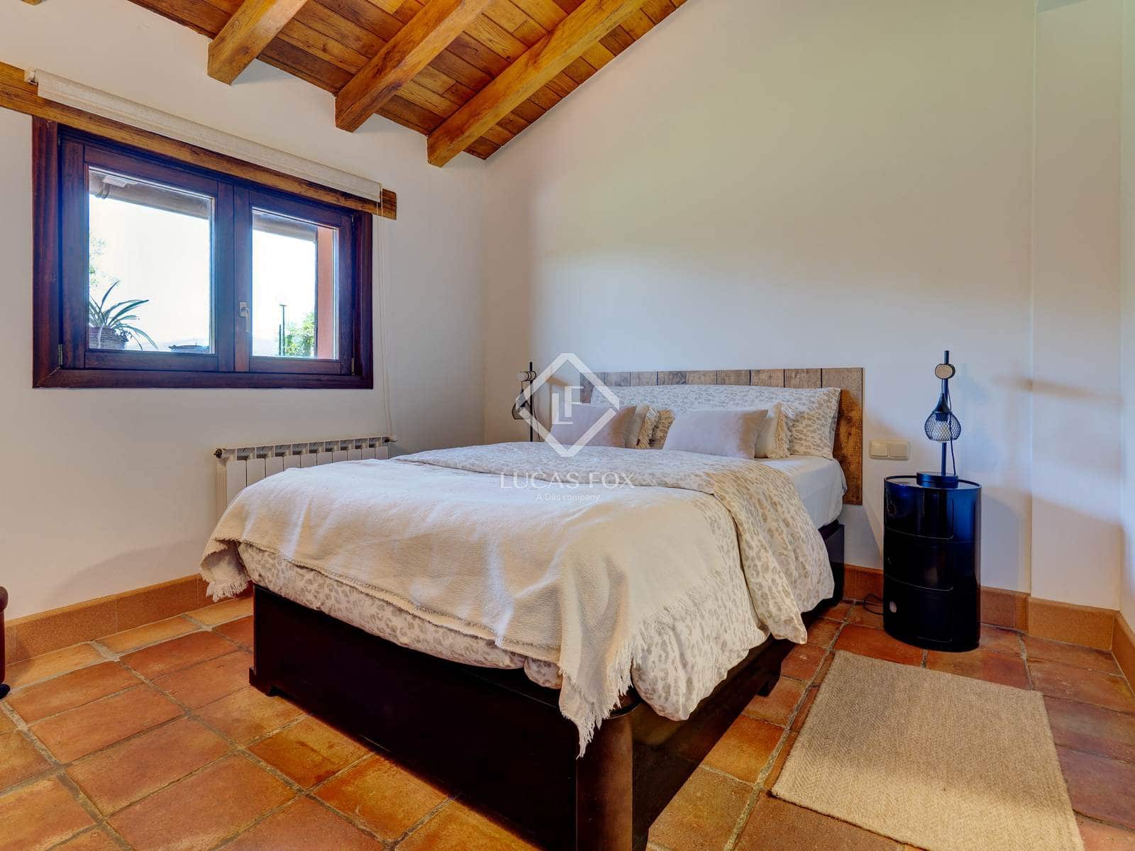 6 makuuhuone Huvila myytävänä paikassa Hondarribia mukana uima-altaan 
autotalli - 1 490 000 € (Ref: 9396814)