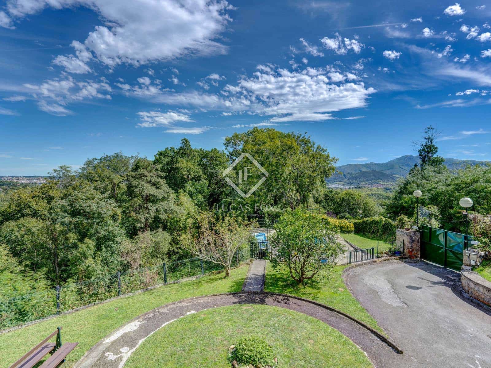 6 makuuhuone Huvila myytävänä paikassa Hondarribia mukana uima-altaan 
autotalli - 1 490 000 € (Ref: 9396814)