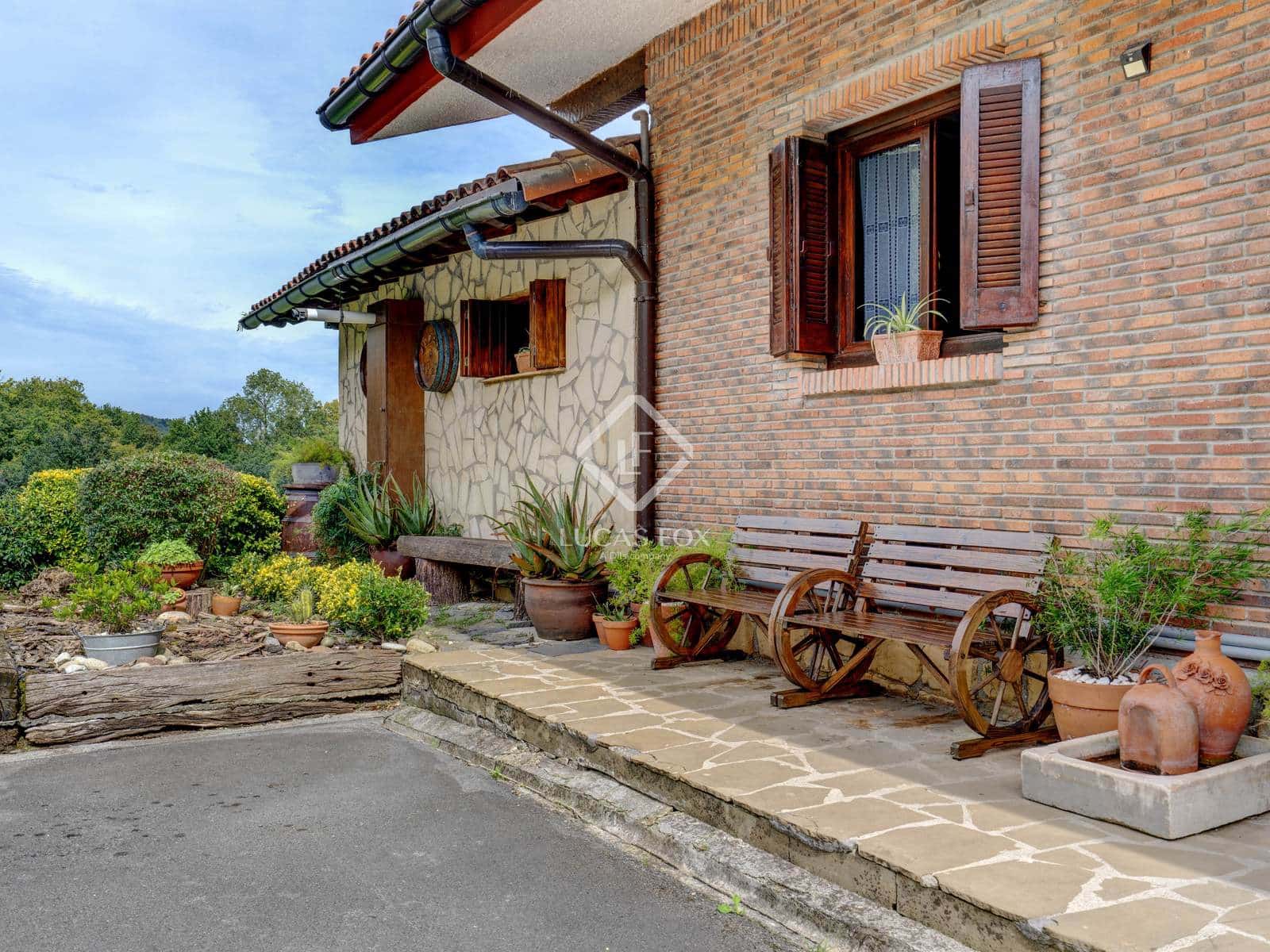 6 makuuhuone Huvila myytävänä paikassa Hondarribia mukana uima-altaan 
autotalli - 1 490 000 € (Ref: 9396814)