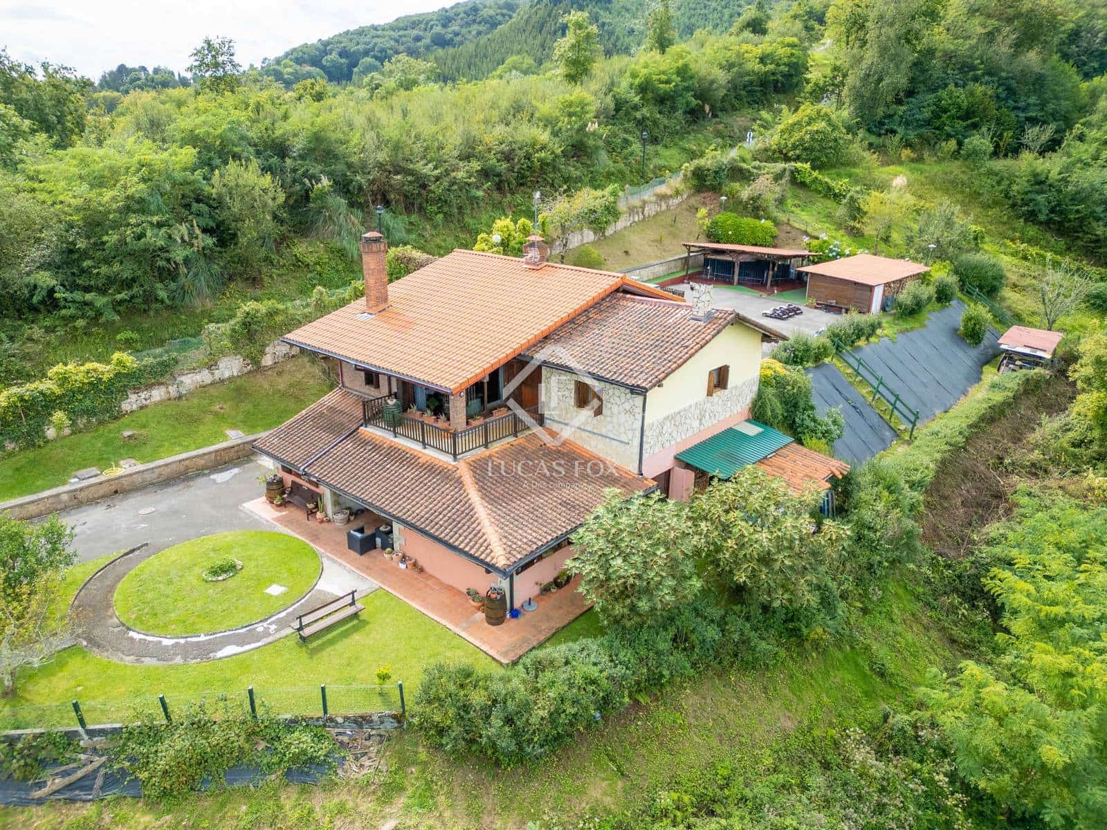 6 makuuhuone Huvila myytävänä paikassa Hondarribia mukana uima-altaan 
autotalli - 1 490 000 € (Ref: 9396814)