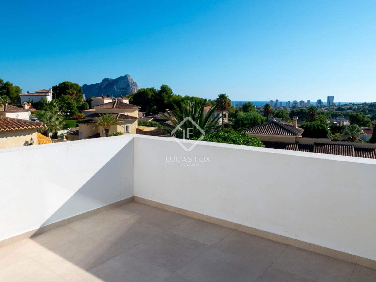 4 bedroom Villa for sale in Calpe / Calp with pool garage - € 1,380,000 (Ref: 9397864)
