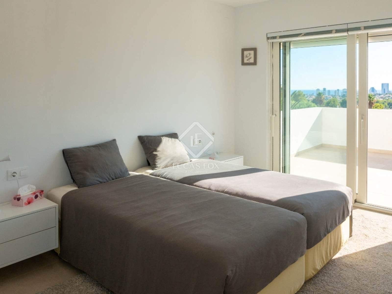 4 bedroom Villa for sale in Calpe / Calp with pool garage - € 1,380,000 (Ref: 9397864)