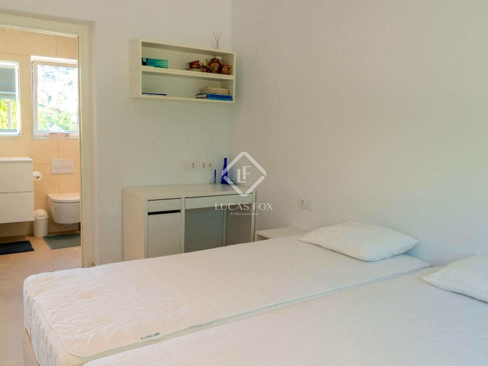 4 bedroom Villa for sale in Calpe / Calp with pool garage - € 1,380,000 (Ref: 9397864)