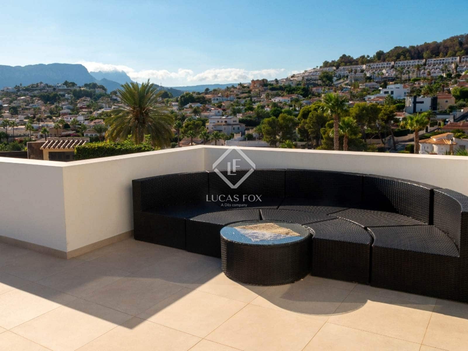 4 bedroom Villa for sale in Calpe / Calp with pool garage - € 1,380,000 (Ref: 9397864)