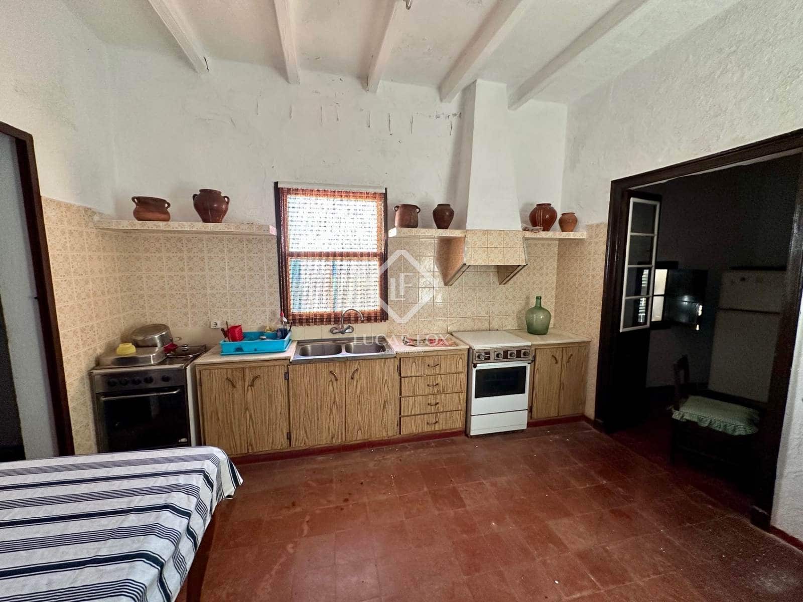 4 slaapkamer Finca/Landhuis te koop in Ciutadella de Menorca met garage - € 2.835.000 (Ref: 9397866)