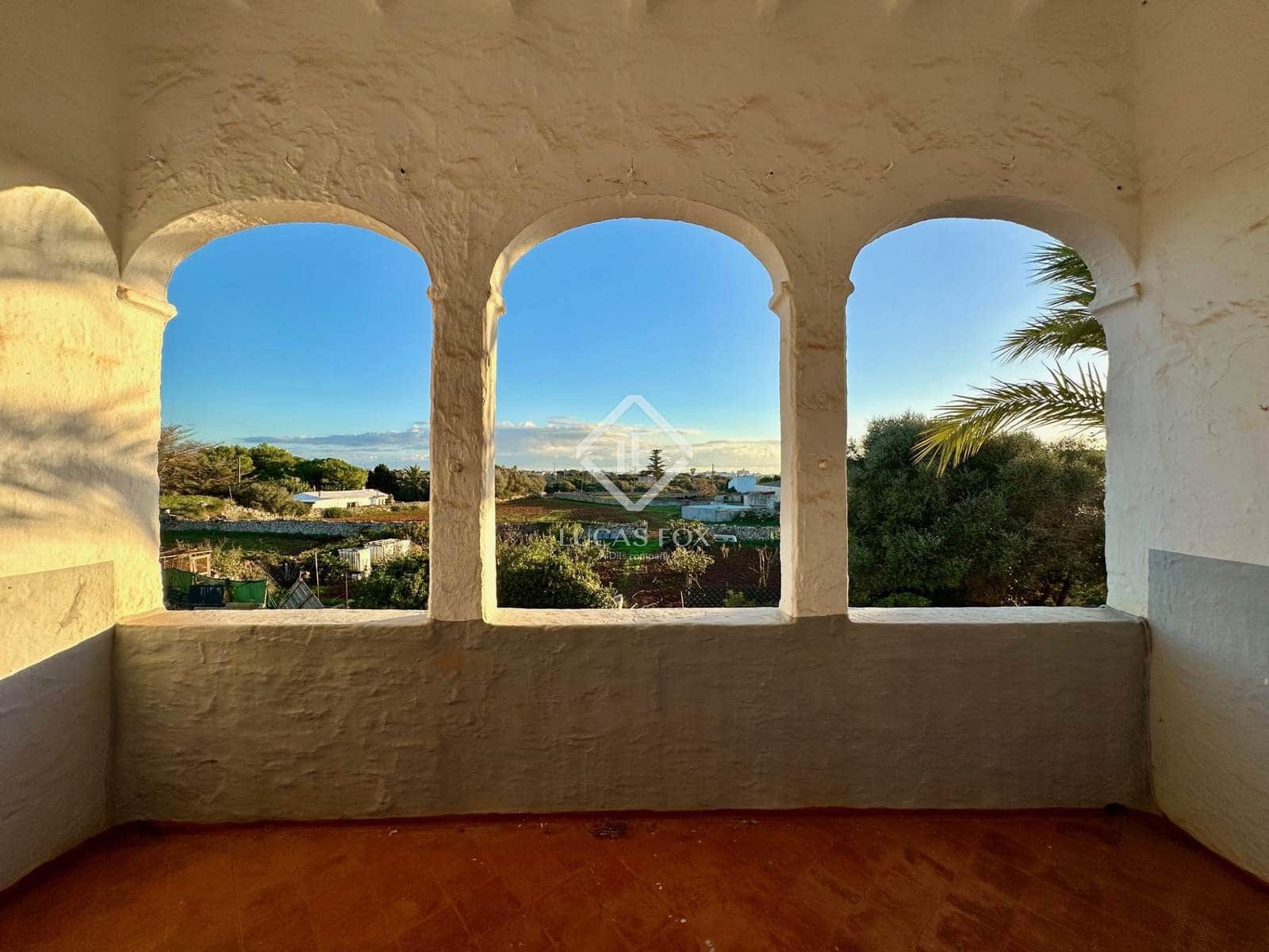 4 slaapkamer Finca/Landhuis te koop in Ciutadella de Menorca met garage - € 2.835.000 (Ref: 9397866)