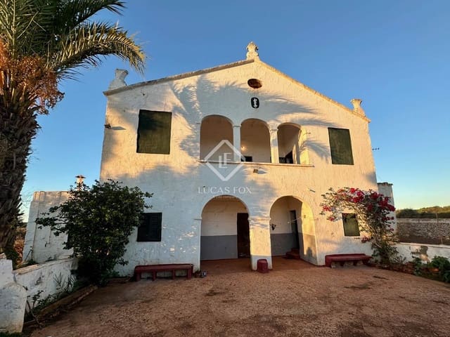 4 slaapkamer Finca/Landhuis te koop in Ciutadella de Menorca met garage - € 2.835.000 (Ref: 9397866)