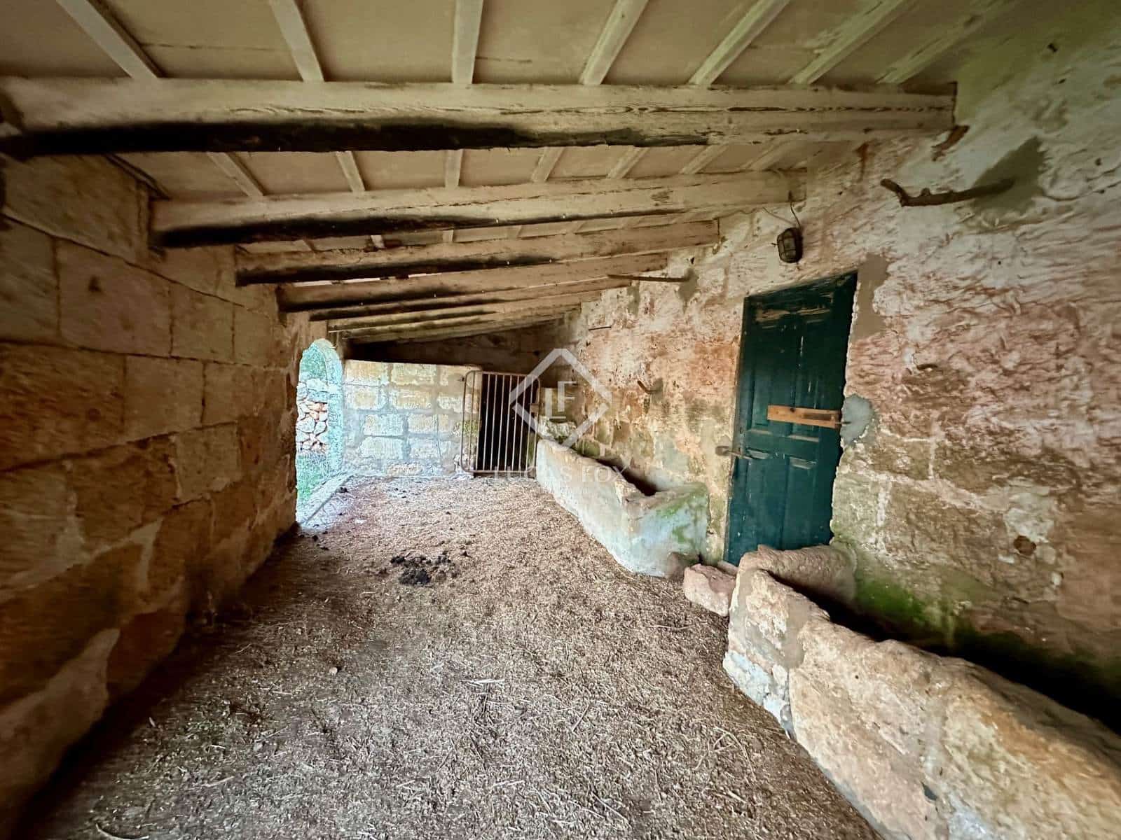 4 slaapkamer Finca/Landhuis te koop in Ciutadella de Menorca met garage - € 2.835.000 (Ref: 9397866)