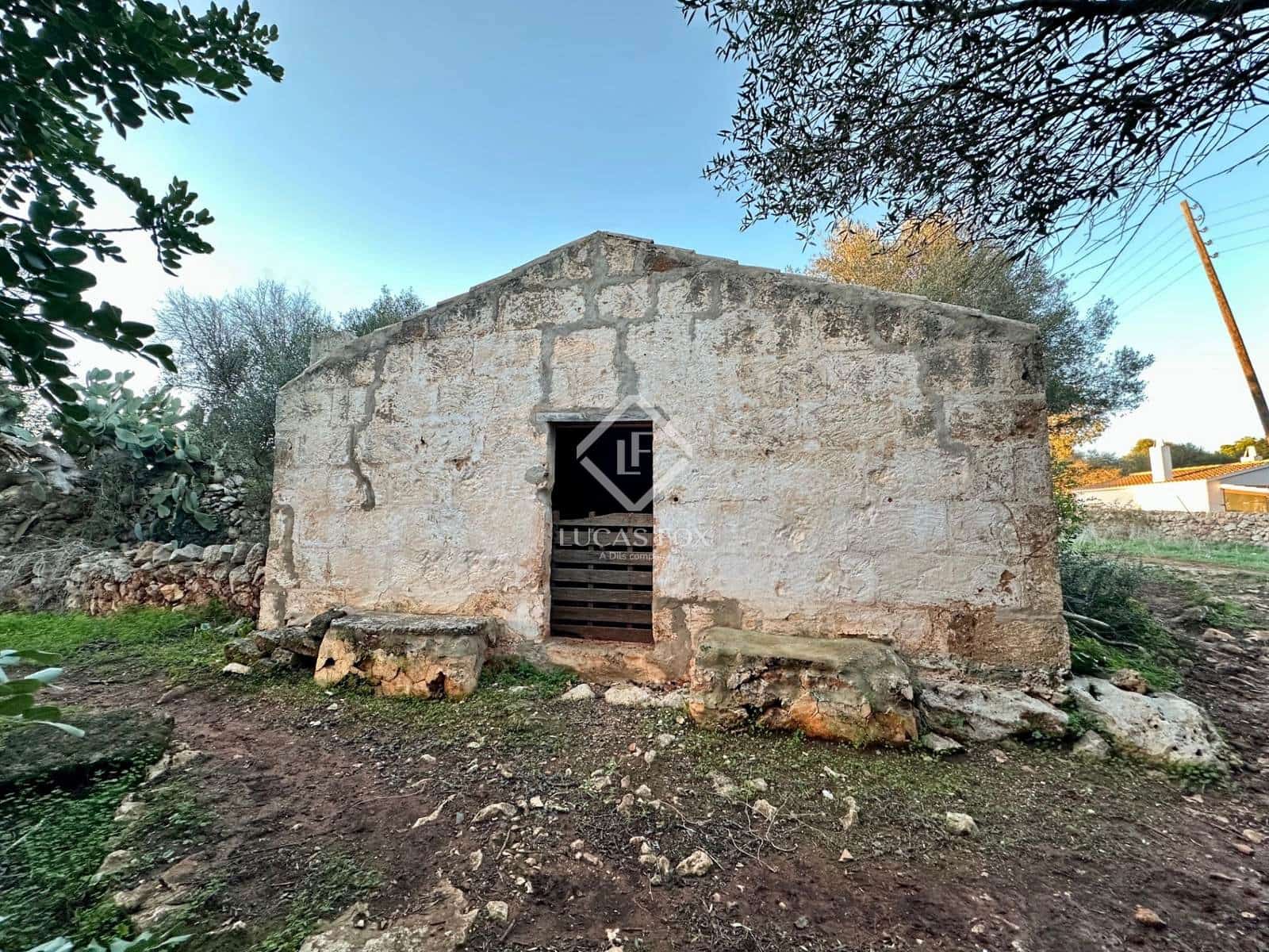 4 slaapkamer Finca/Landhuis te koop in Ciutadella de Menorca met garage - € 2.835.000 (Ref: 9397866)