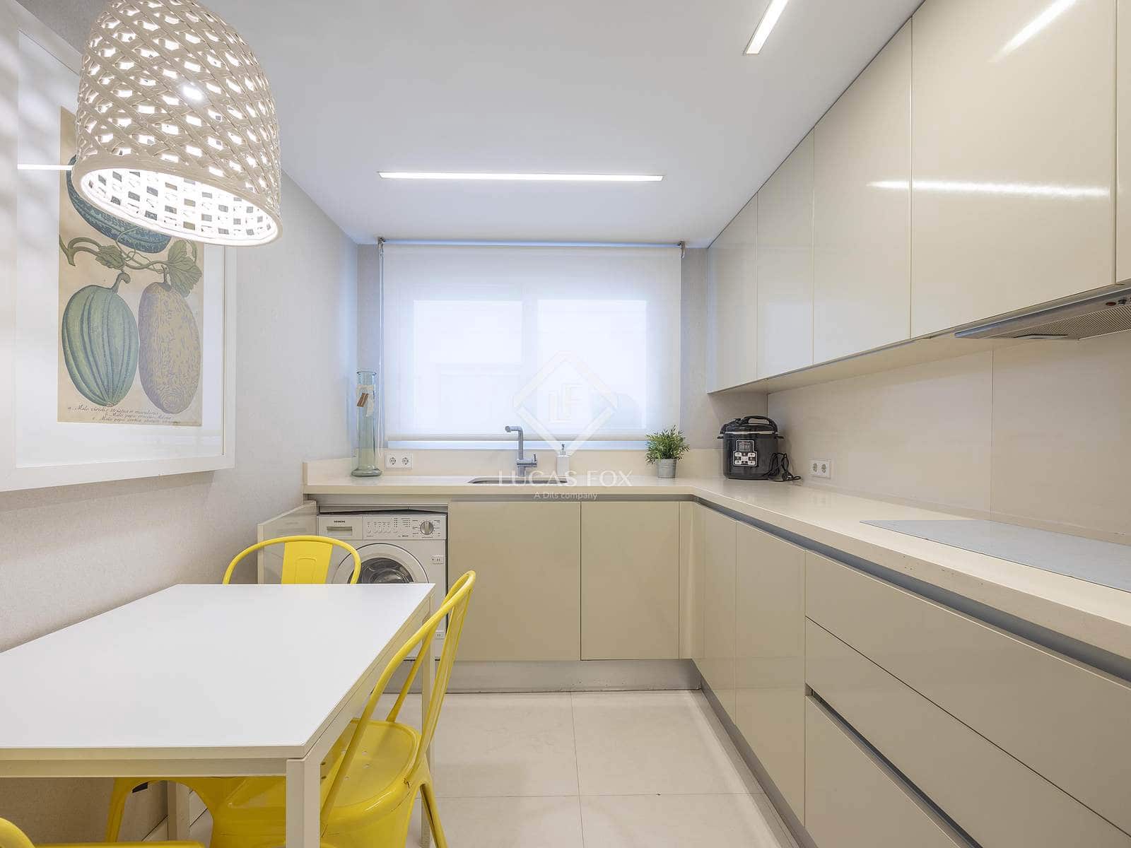 3 sypialnia Apartament do wynajęcia w Miasto Walencja - 2 400 € (Ref: 9397869)