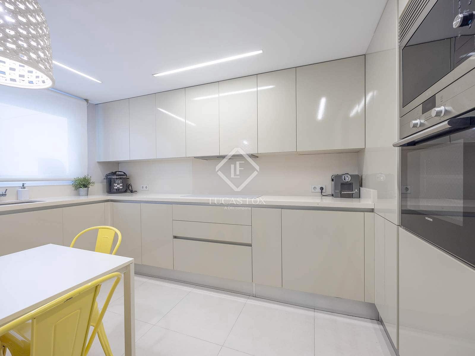 3 sypialnia Apartament do wynajęcia w Miasto Walencja - 2 400 € (Ref: 9397869)