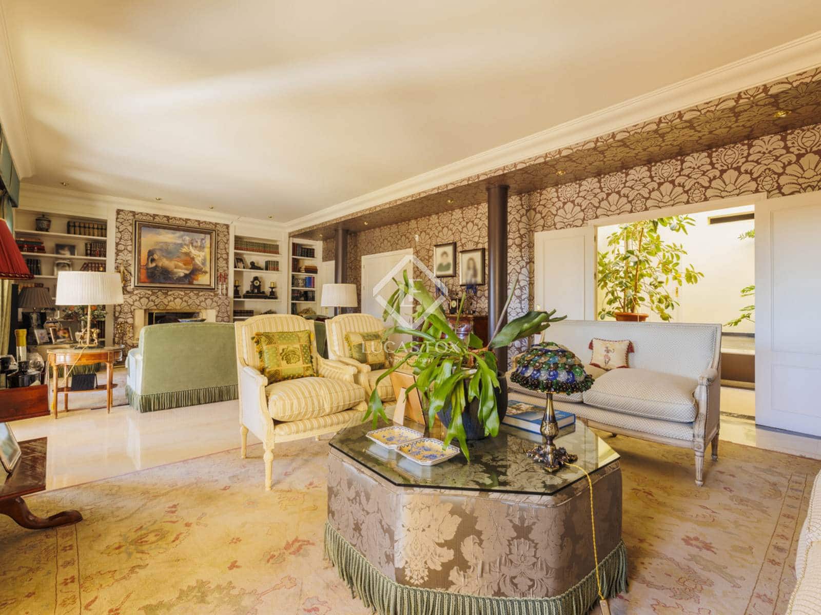 5 bedroom Villa for sale in Torrelodones with pool garage - € 1,690,000 (Ref: 9397977)