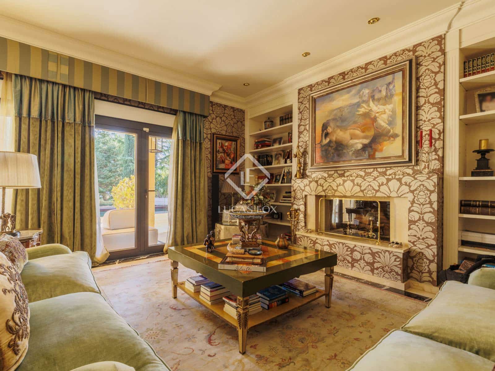 5 bedroom Villa for sale in Torrelodones with pool garage - € 1,690,000 (Ref: 9397977)