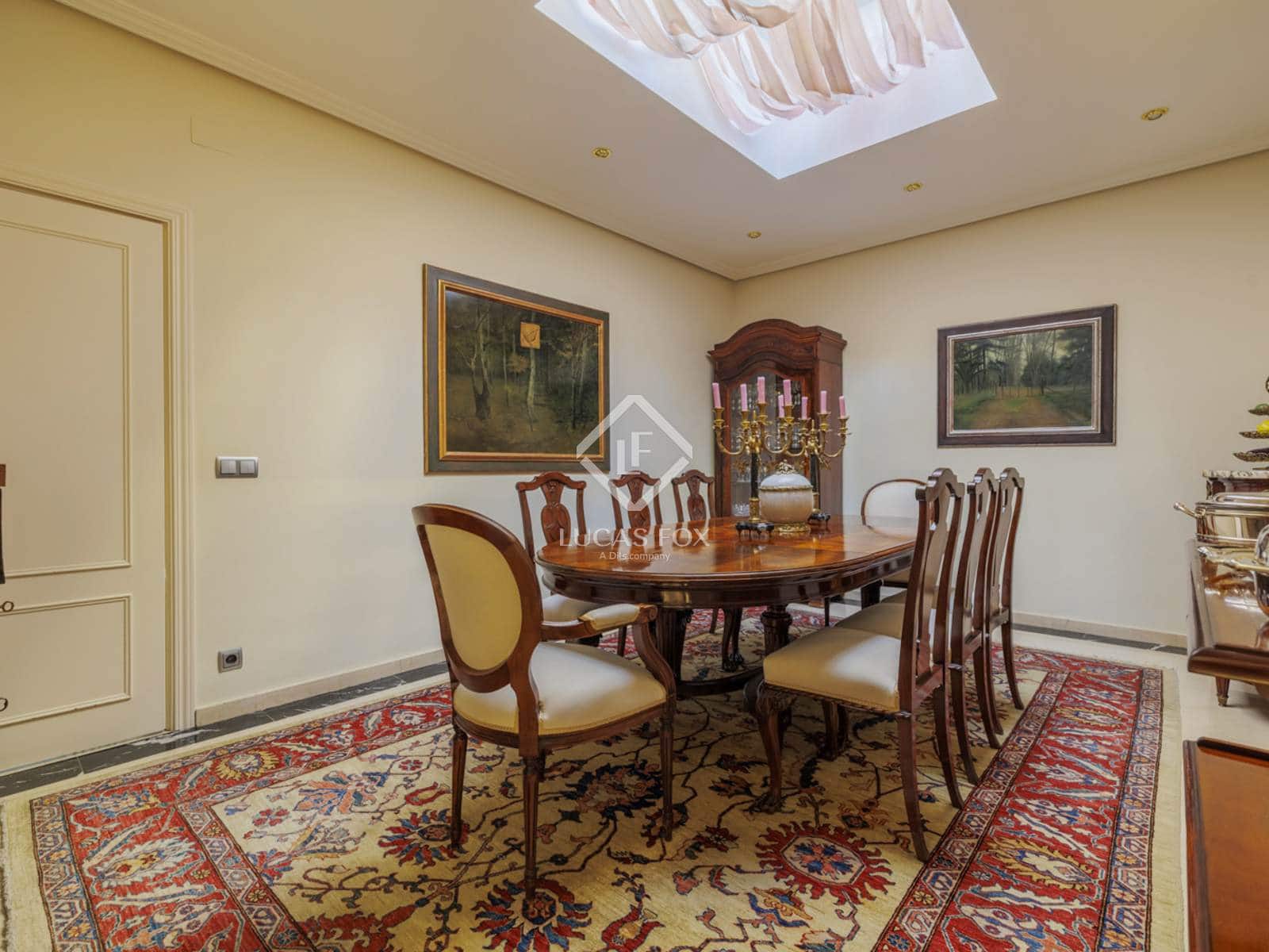 5 bedroom Villa for sale in Torrelodones with pool garage - € 1,690,000 (Ref: 9397977)