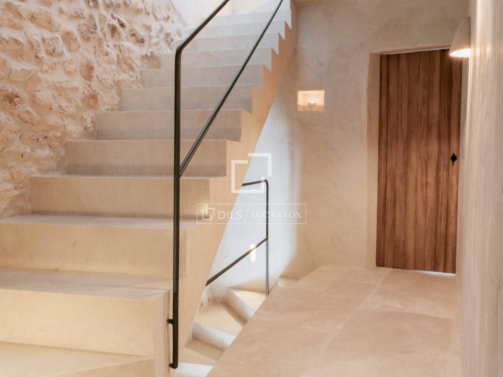 3 sovrum Villa till salu i Es Llombards med pool - 1 095 000 € (Ref: 9399802)