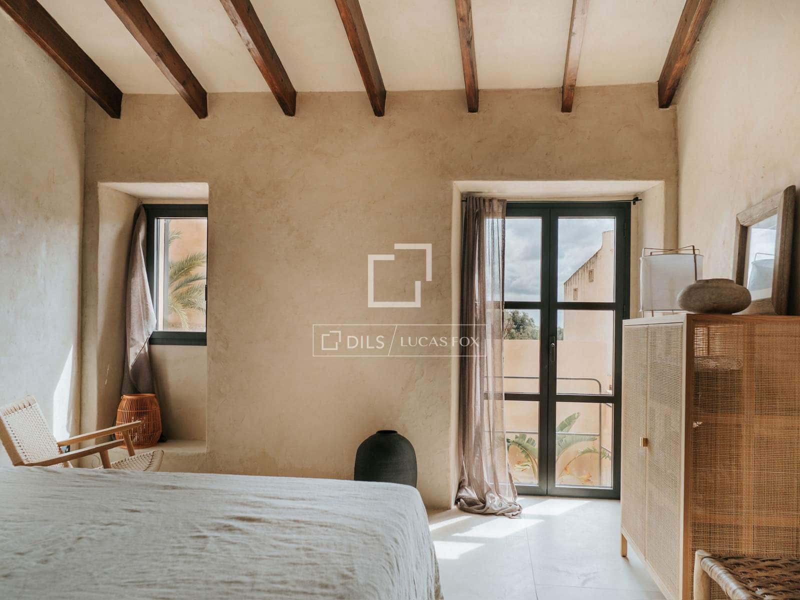 3 sovrum Villa till salu i Es Llombards med pool - 1 095 000 € (Ref: 9399802)