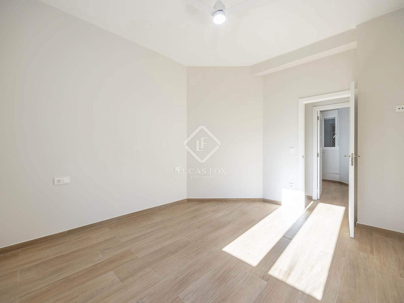 2 sypialnia Apartament do wynajęcia w Miasto Walencja - 1 400 € (Ref: 9399803)