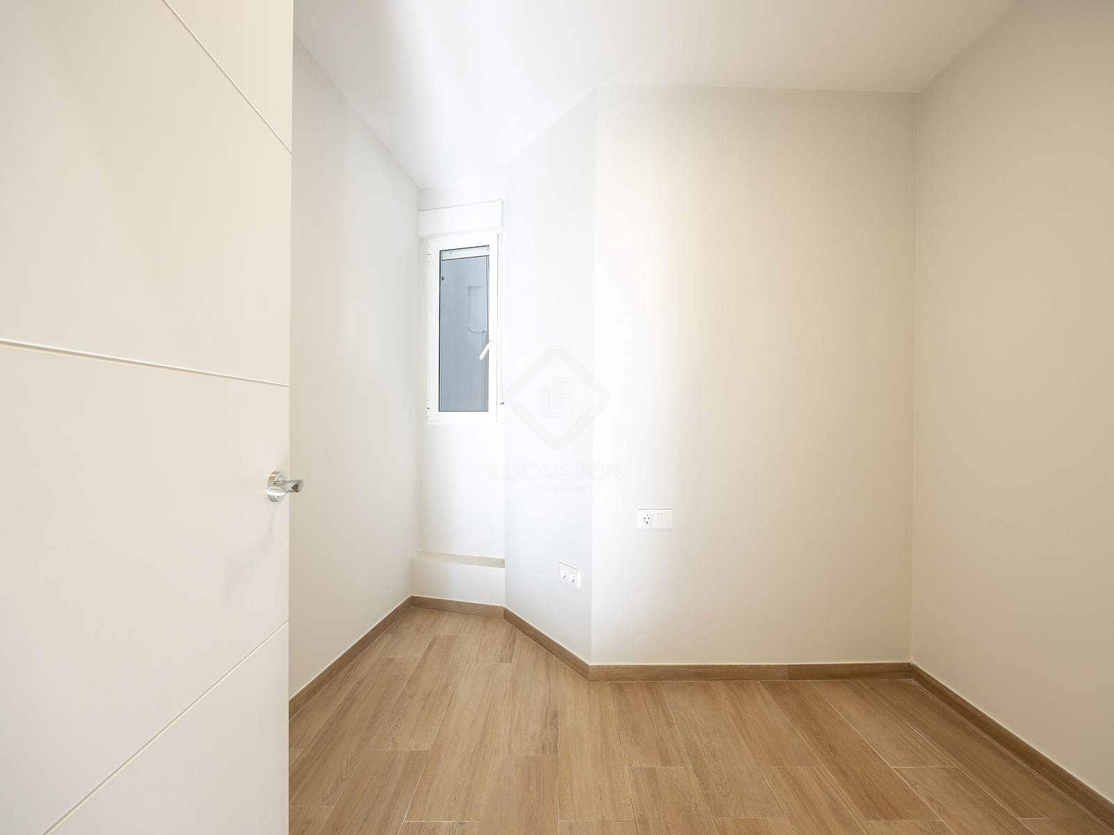 2 sypialnia Apartament do wynajęcia w Miasto Walencja - 1 400 € (Ref: 9399803)